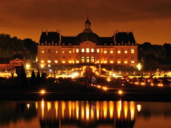 France - Great Gardens & Candlelit Chateau